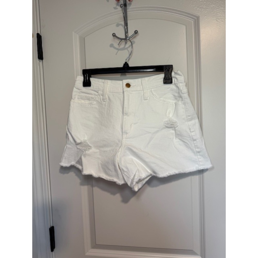 Universal Thread White‎ Denim Shorts Size 6R High Rise Distressed Fray Hem